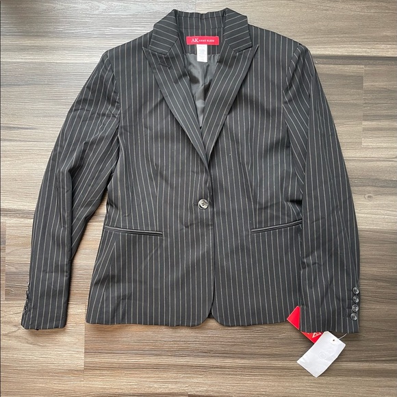 Anne Klein Jackets & Blazers - NWT Anne Klein Suit Jacket